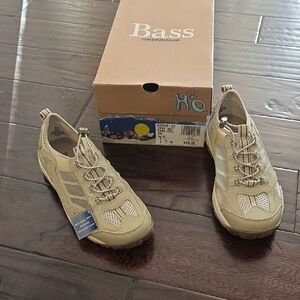 Bass Amphibious Light Tan Sneakers